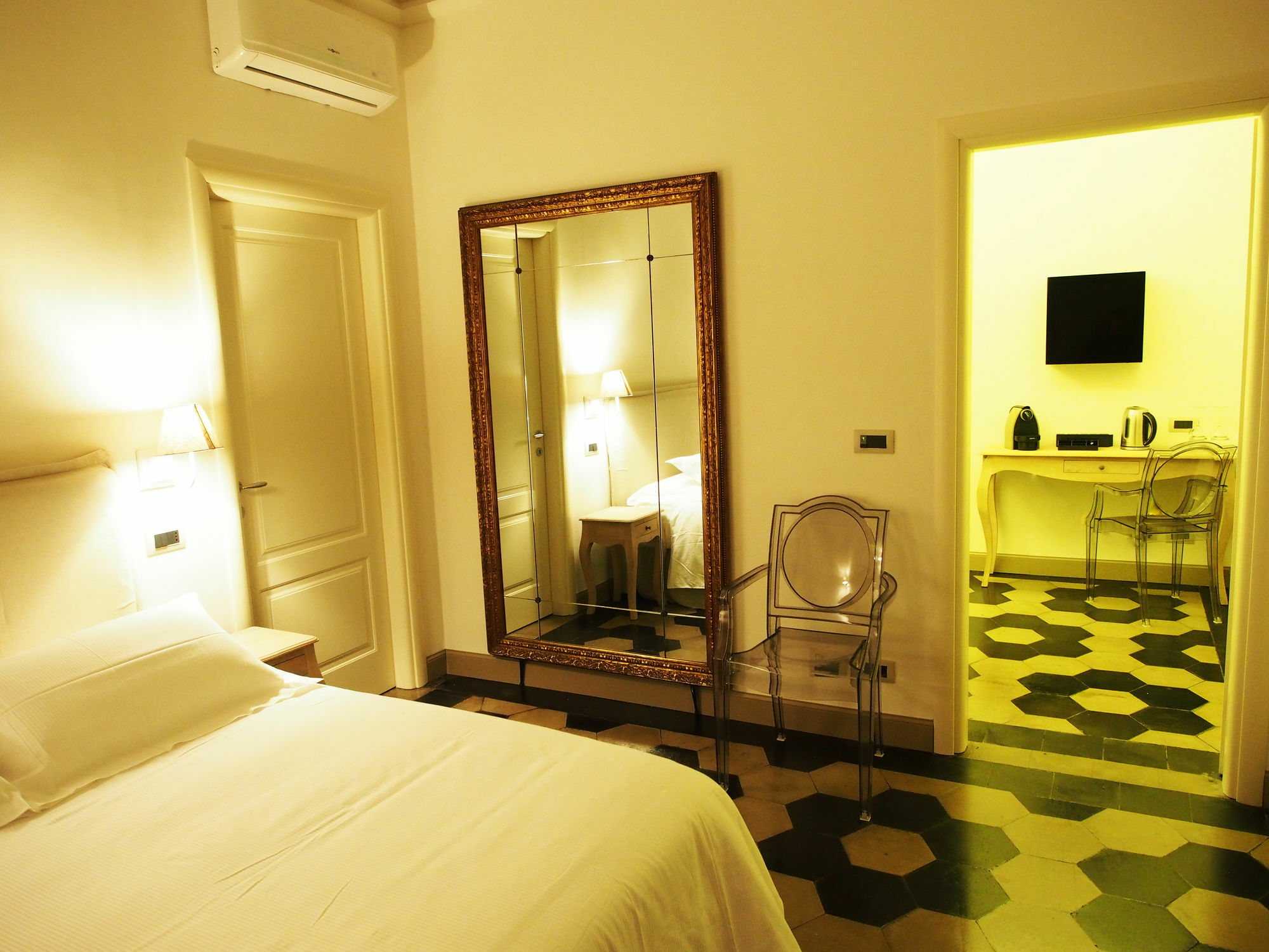 Suyte Torino Centro Hotel Exterior photo
